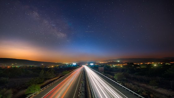 為什么高速公路上沒有路燈？