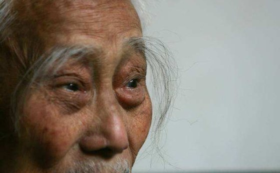 為什么眉毛長(zhǎng)不長(zhǎng),老人眉毛長(zhǎng)是什么原因