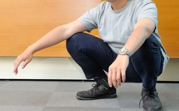 為什么外國人不會亞洲蹲？