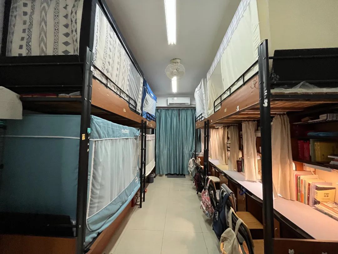 紹興文理學(xué)院宿舍條件怎么樣,有空調(diào)和獨立衛(wèi)生間嗎？（附宿舍圖片）