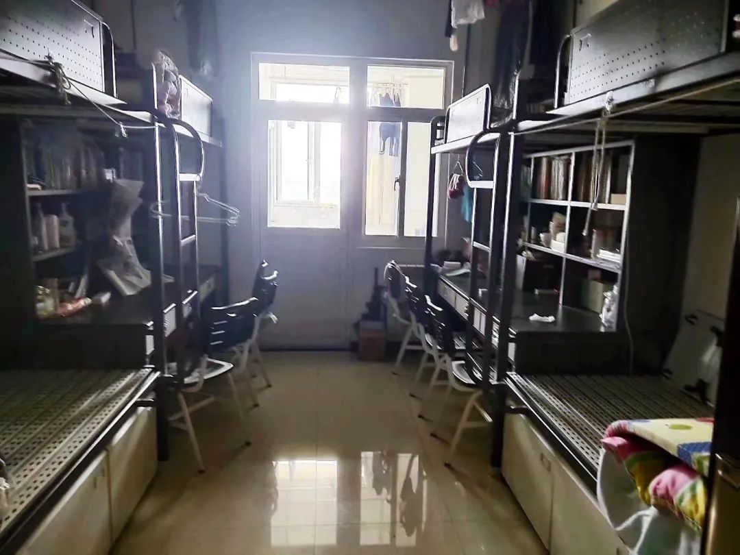 西藏民族大學宿舍條件怎么樣,有空調和獨立衛生間嗎？（附宿舍圖片）