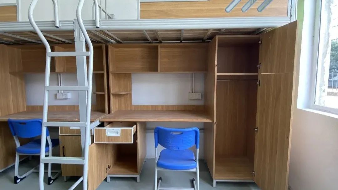 江蘇科技大學宿舍條件怎么樣,有空調和獨立衛生間嗎？（附宿舍圖片）